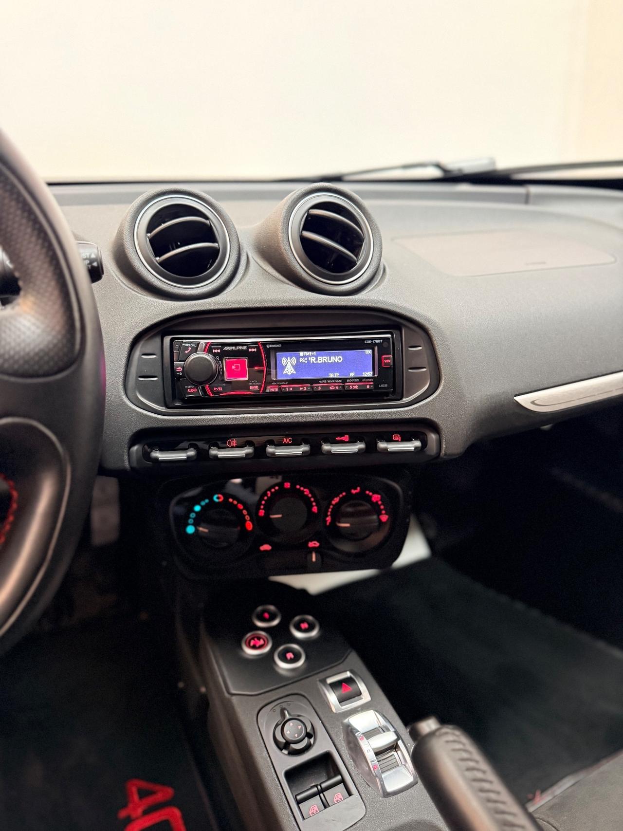 Alfa Romeo 4C 1750 TBi Scara 73 09/2015 310CV