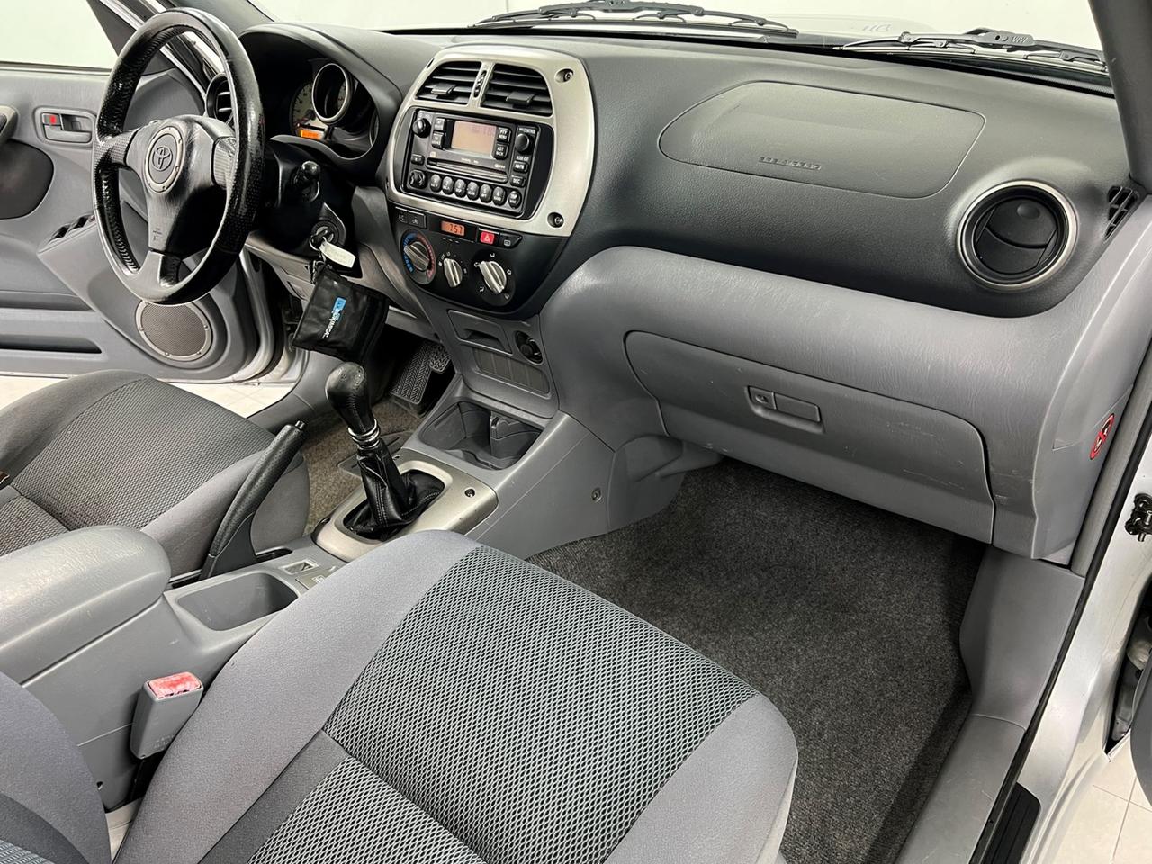 TOYOTA Rav4 II 2001 RAV4 5p 2.0 d-4d 16v