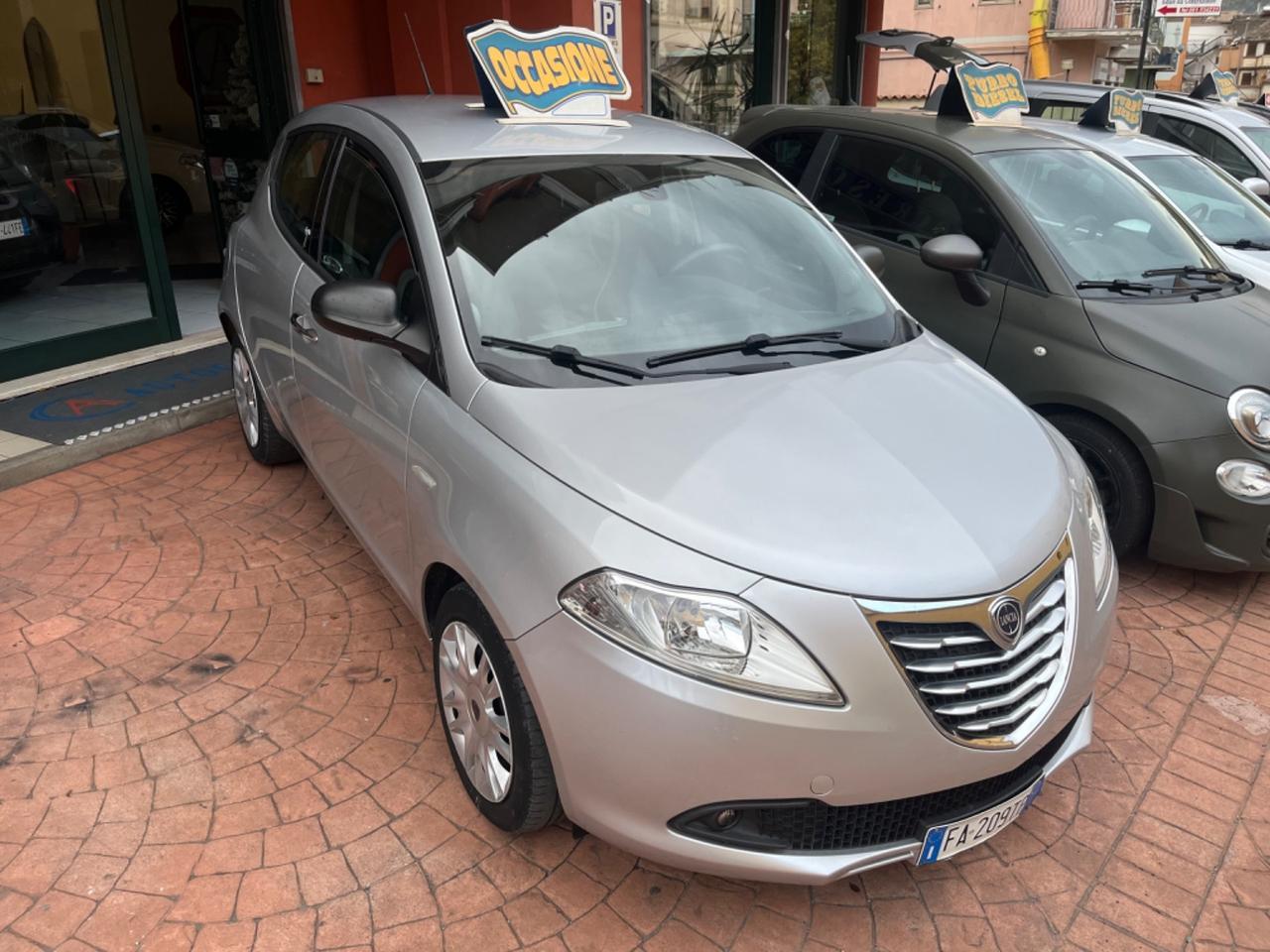 Lancia Ypsilon 1.3 MJT 16V 95 CV 5 porte