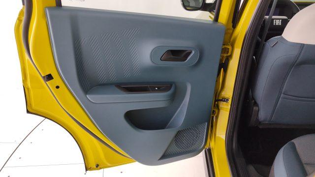 FIAT Grande Panda 1.2 100 CV S&S HYBRID La Prima CAMBIO AUTOMATICO
