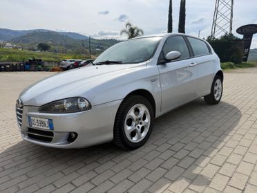 Alfa Romeo 147 1.9 JTD (120)