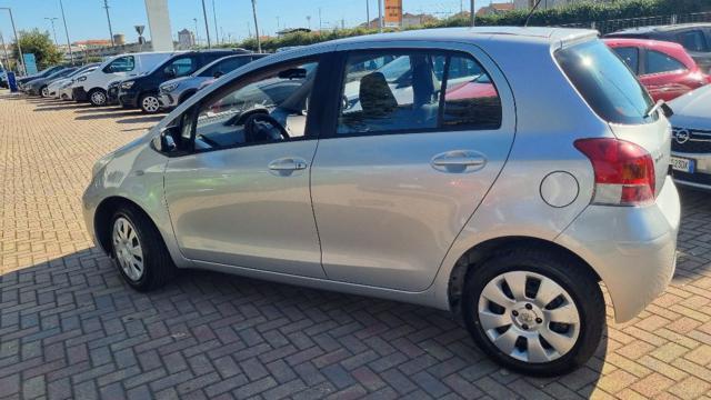 TOYOTA Yaris 1.0 5 porte Sol