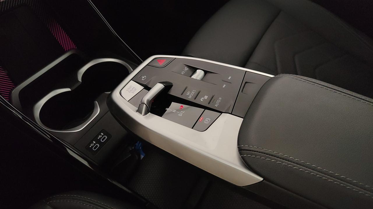 BMW X1 U11 - X1 sdrive18d X-Line auto