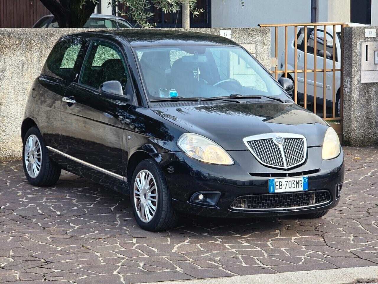 Lancia Ypsilon 1.2BENZ. OK PER NEOPATENTATI UNICO PROPRIETARIO ANNO 2010