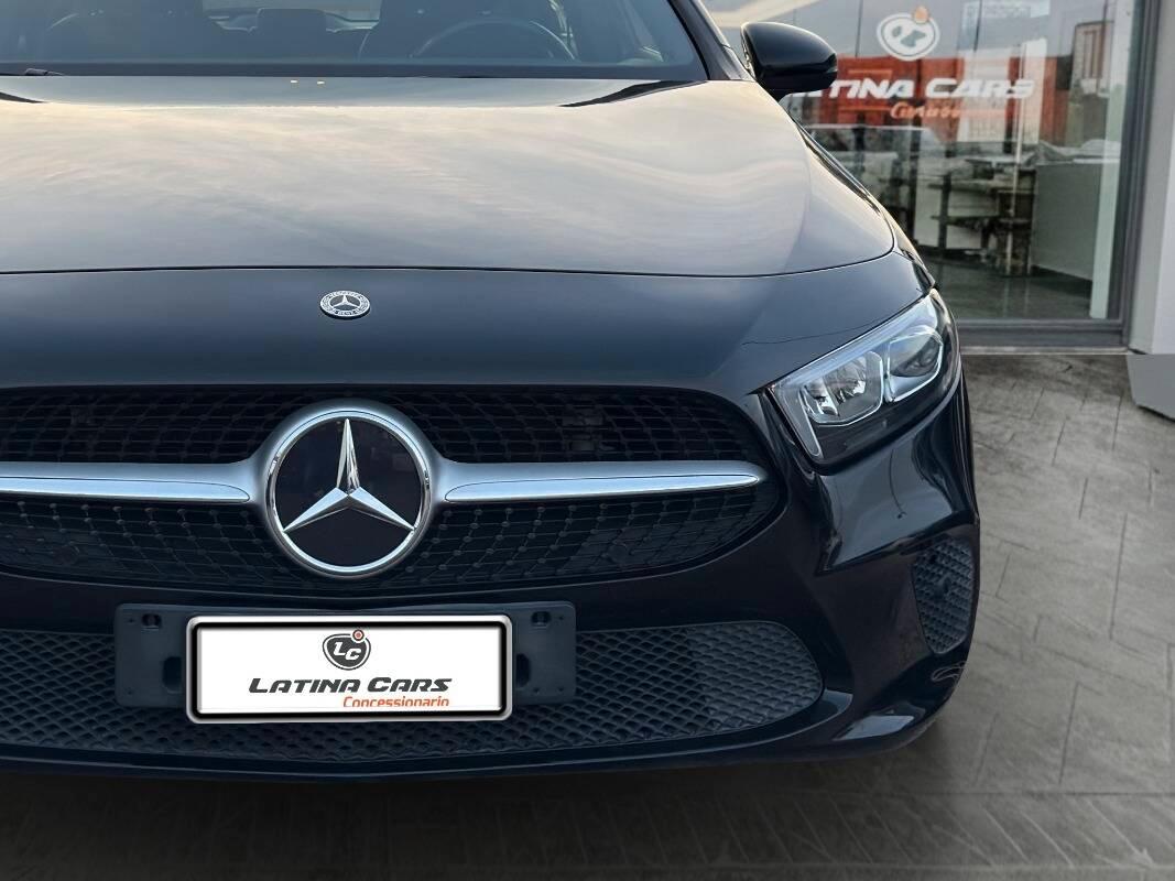 Mercedes Classe A 180 d Business Con TELECAMERA & NAVIGATORE