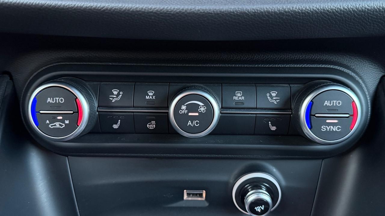 ALFA ROMEO STELVIO Q4 2.2 TI TURBODIESEL AT8 210CV - VOLANTE E SEDILI IN PELLE RISCALDABILI, MEMORIA