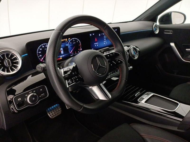 Mercedes-Benz Classe A - W177 2023 A 180 d AMG Line Advanced Plus auto