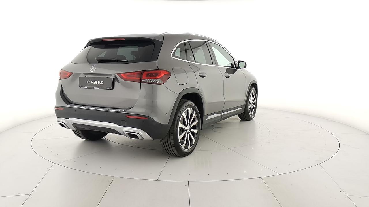 Mercedes-Benz GLA-H247 2020 - GLA 250 e phev (eq-power) Sport Plus auto