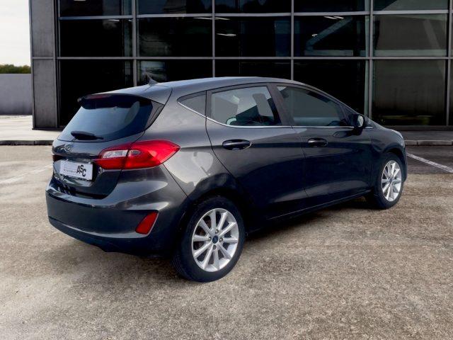 FORD Fiesta 1.1 BENZ 85 CV 5 porte Titanium OK NEOPATENTATI