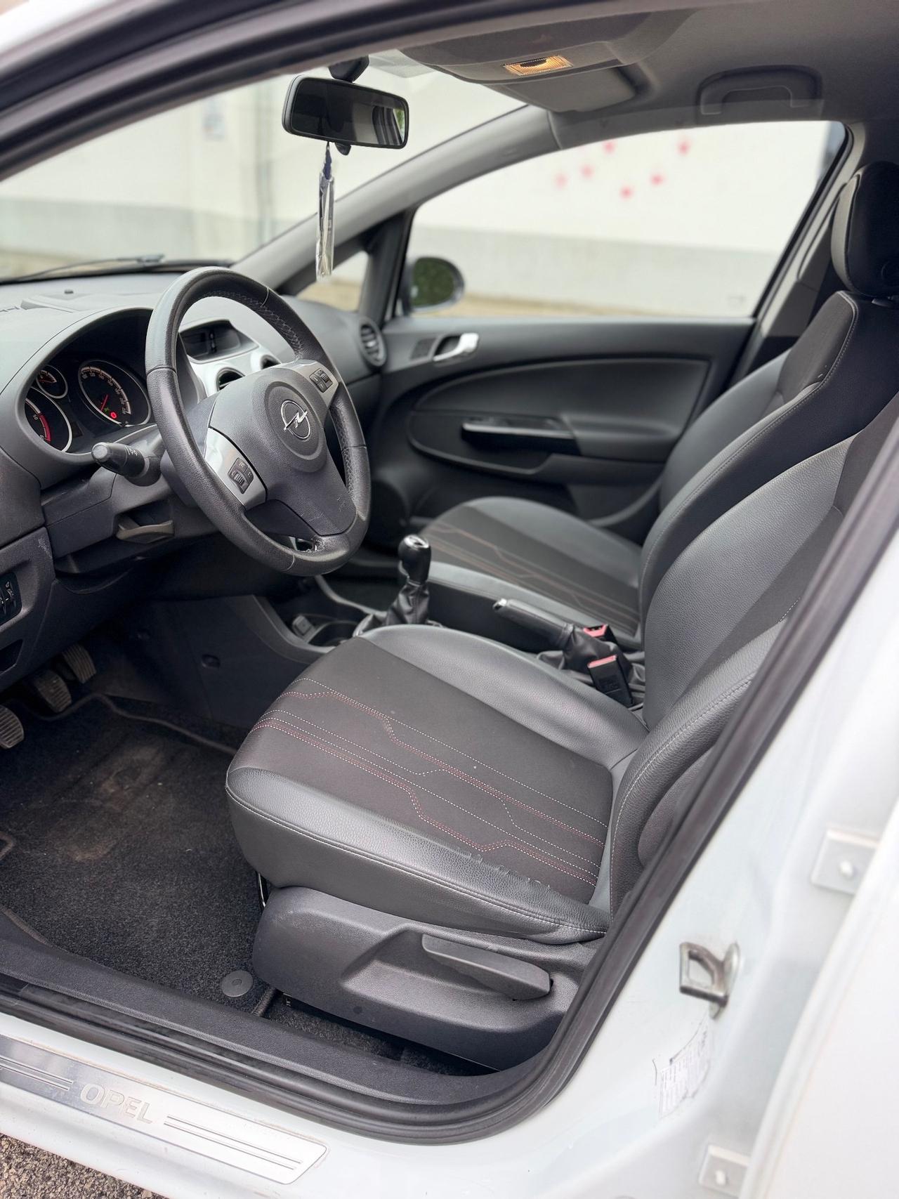 Opel Corsa 1.3 CDTI 2012 NEOPATENTATI 5porte
