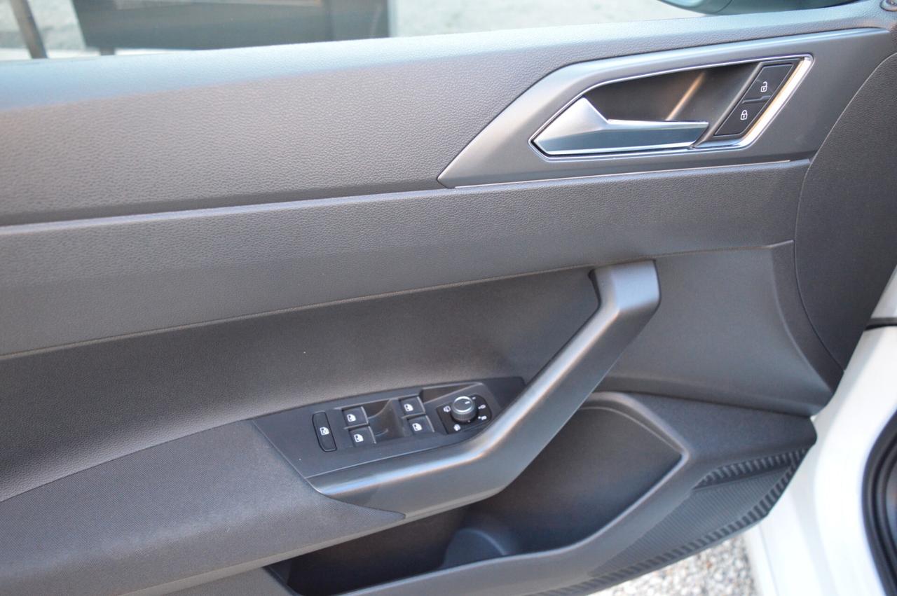 Volkswagen Taigo 1.0 TSI 115 CV DSG R-Line Plus