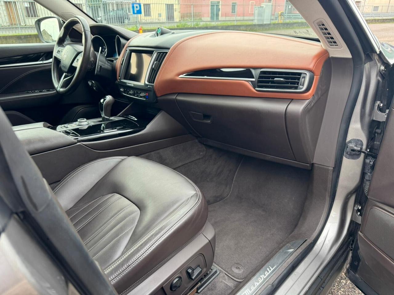 Maserati Levante SQ4 V6 430 CV Granlusso