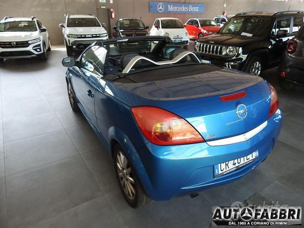 OPEL - Tigra - TwinTop 1.4 16V First Edition