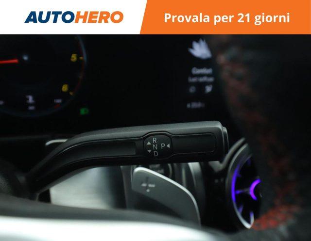 MERCEDES-BENZ GLB 200 d Automatic Premium