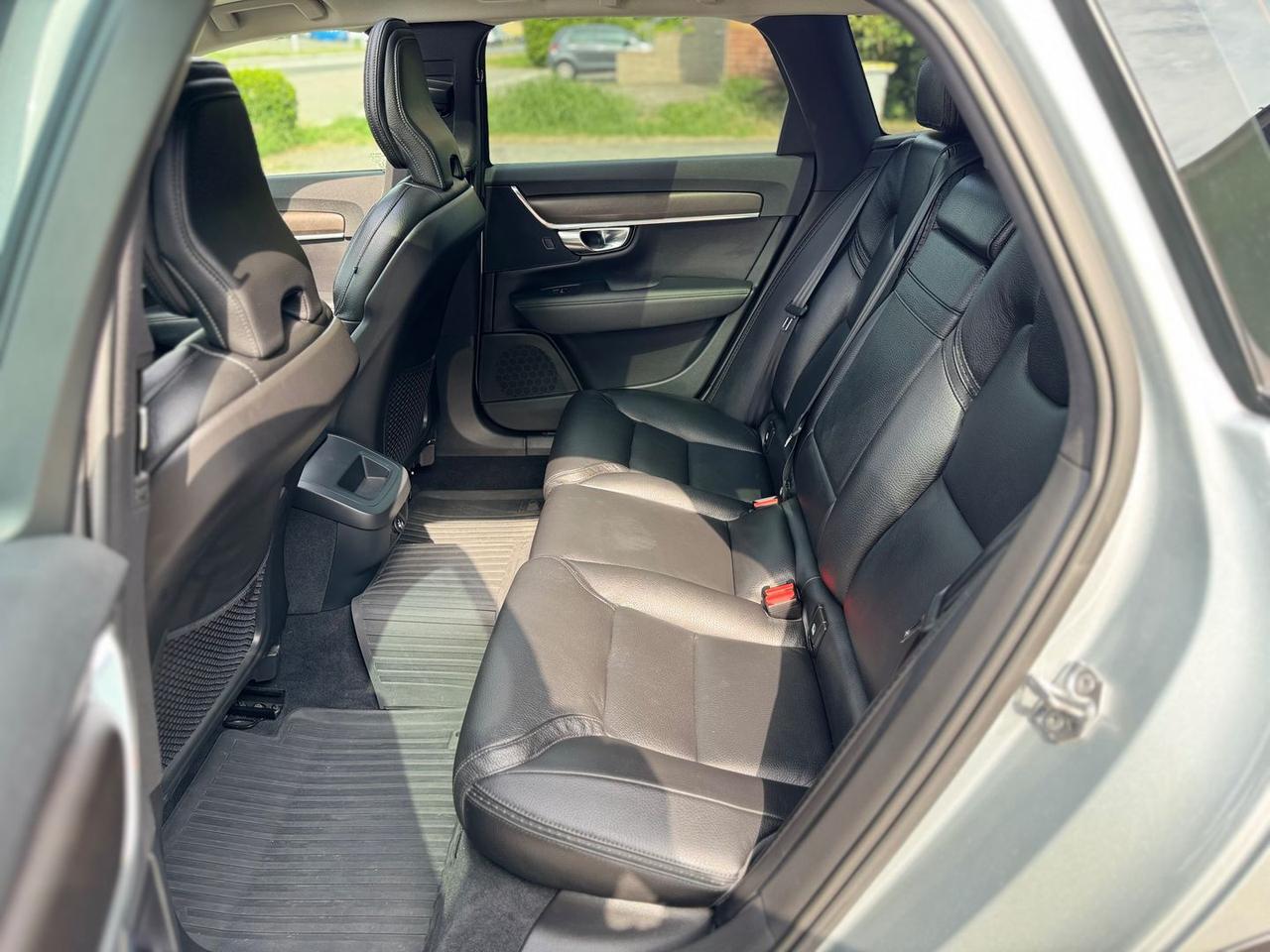 Volvo V40 Cross Country Momentum 2.0 T5 #5705