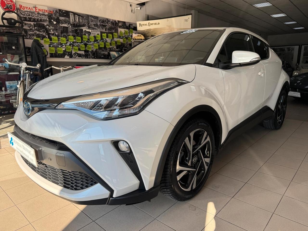 Toyota C-HR 1.8 Hybrid E-CVT Trend UNICOPROPRIETARIO SEMPRE TAGLIANDATA PARI AL NUOVO