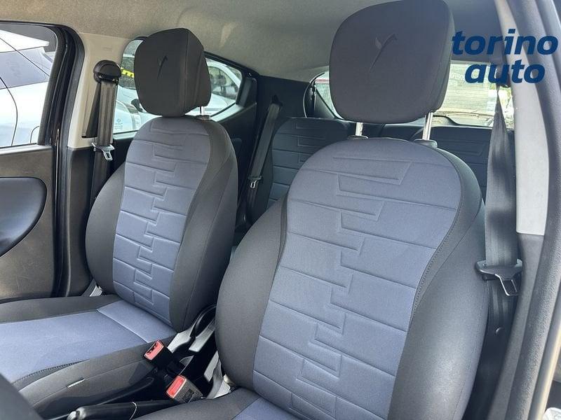 Lancia Ypsilon 1.0 FireFly 70cv Hybrid Silver
