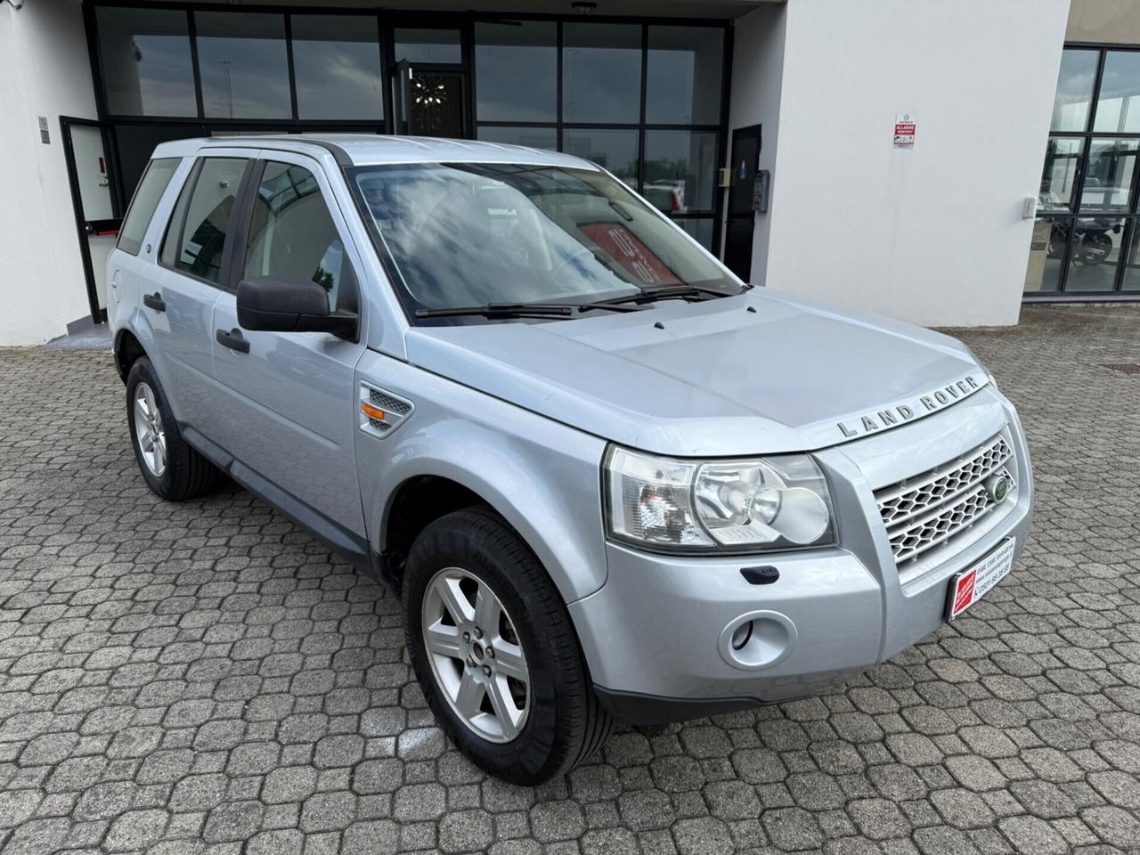 Land Rover Freelander 2.2 TD4 S.W. SE