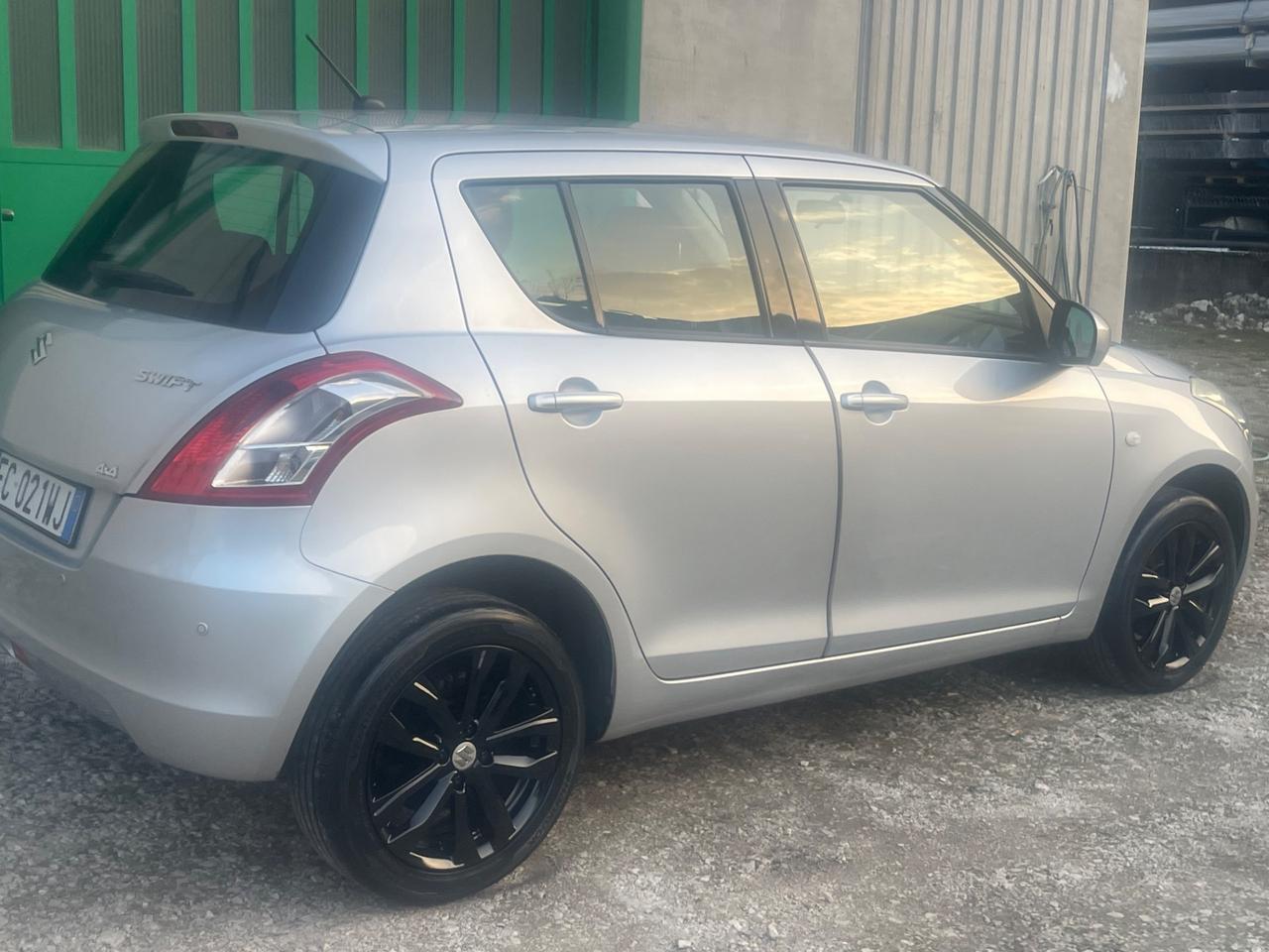 Suzuki Swift 1.2 Dualjet 4WD 5 porte B-Road S&S