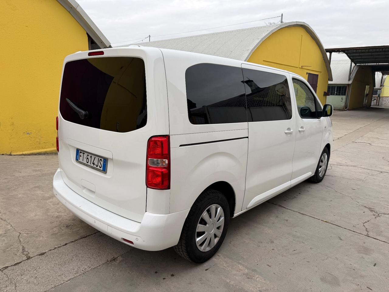 Peugeot Traveller BlueHDi 150 S&S Long 2.0 d