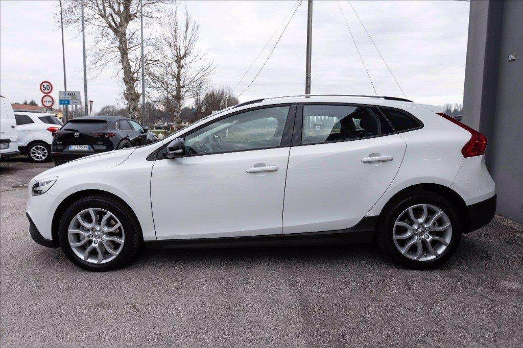VOLVO V40 Cross Country 2.0 d2 Summum del 2017