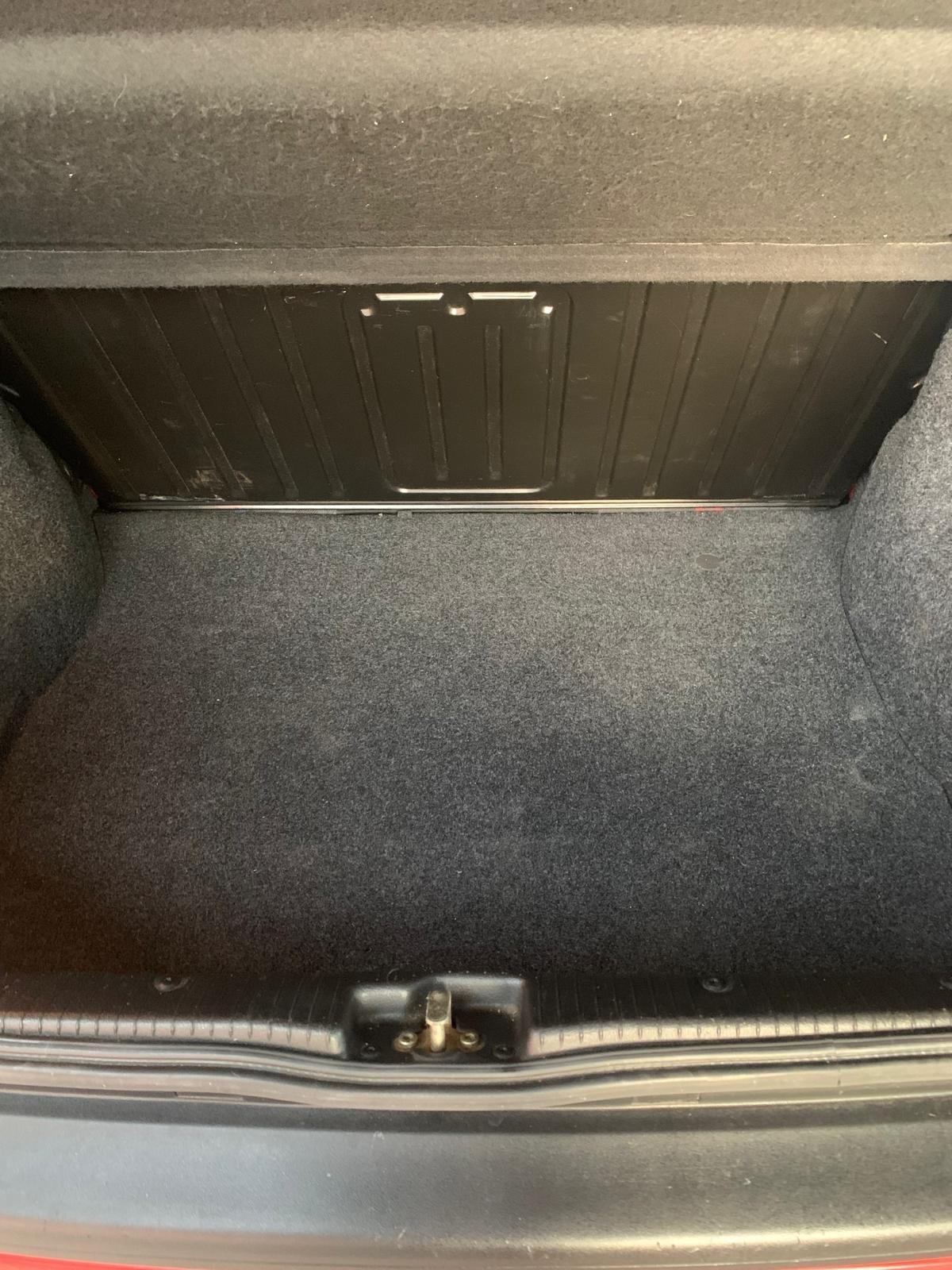 Volkswagen Golf 1.6 cat 5 porte GT