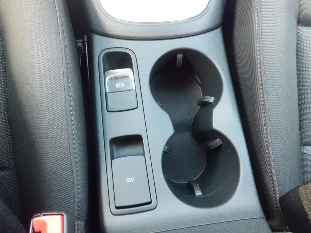 Audi Q3 2.0 TDI 120 CV S-LINE- STRONIC