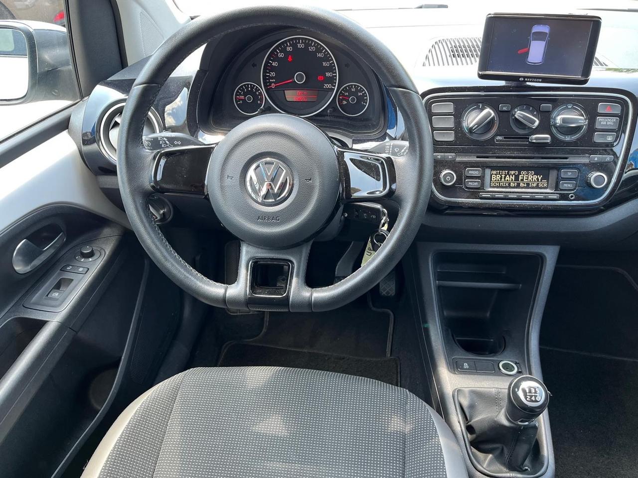 Volkswagen high up-5 P-1.0- km 84000-2012