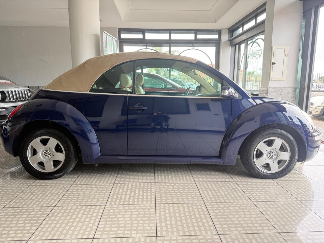 Volkswagen New Beetle 1.9 TDI 105CV Cabrio Lim. Red Edt.
