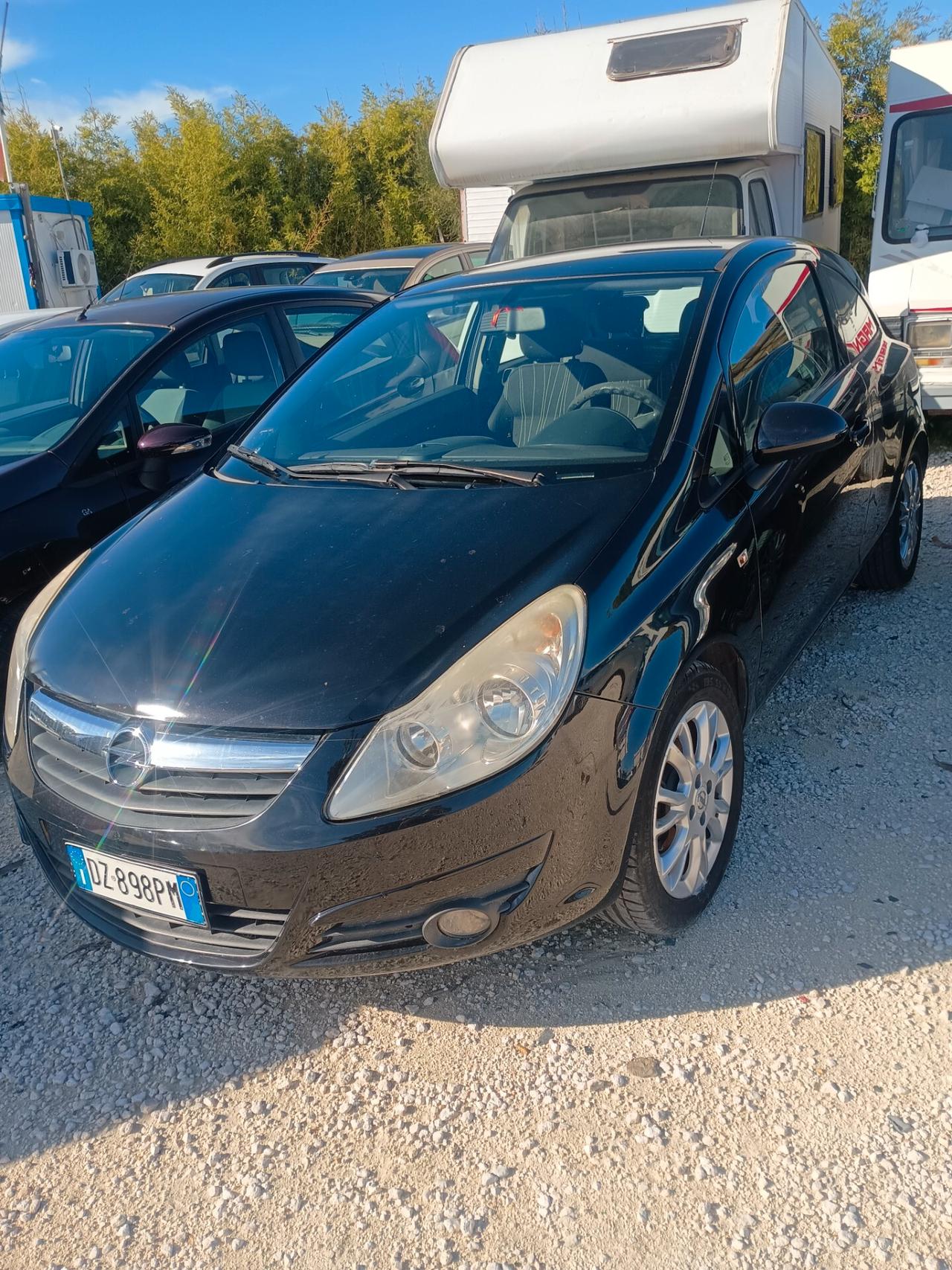 Opel Corsa 1.2 80CV 3 porte GPL-TECH Club