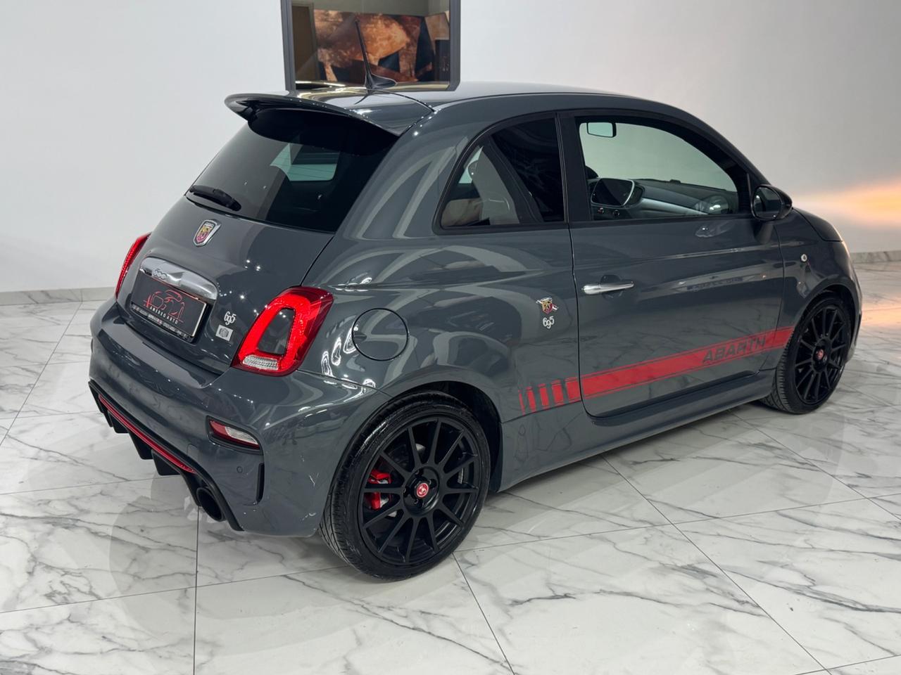 Abarth 695 1.4 Turbo T-Jet XSR Yamaha Limited Edition