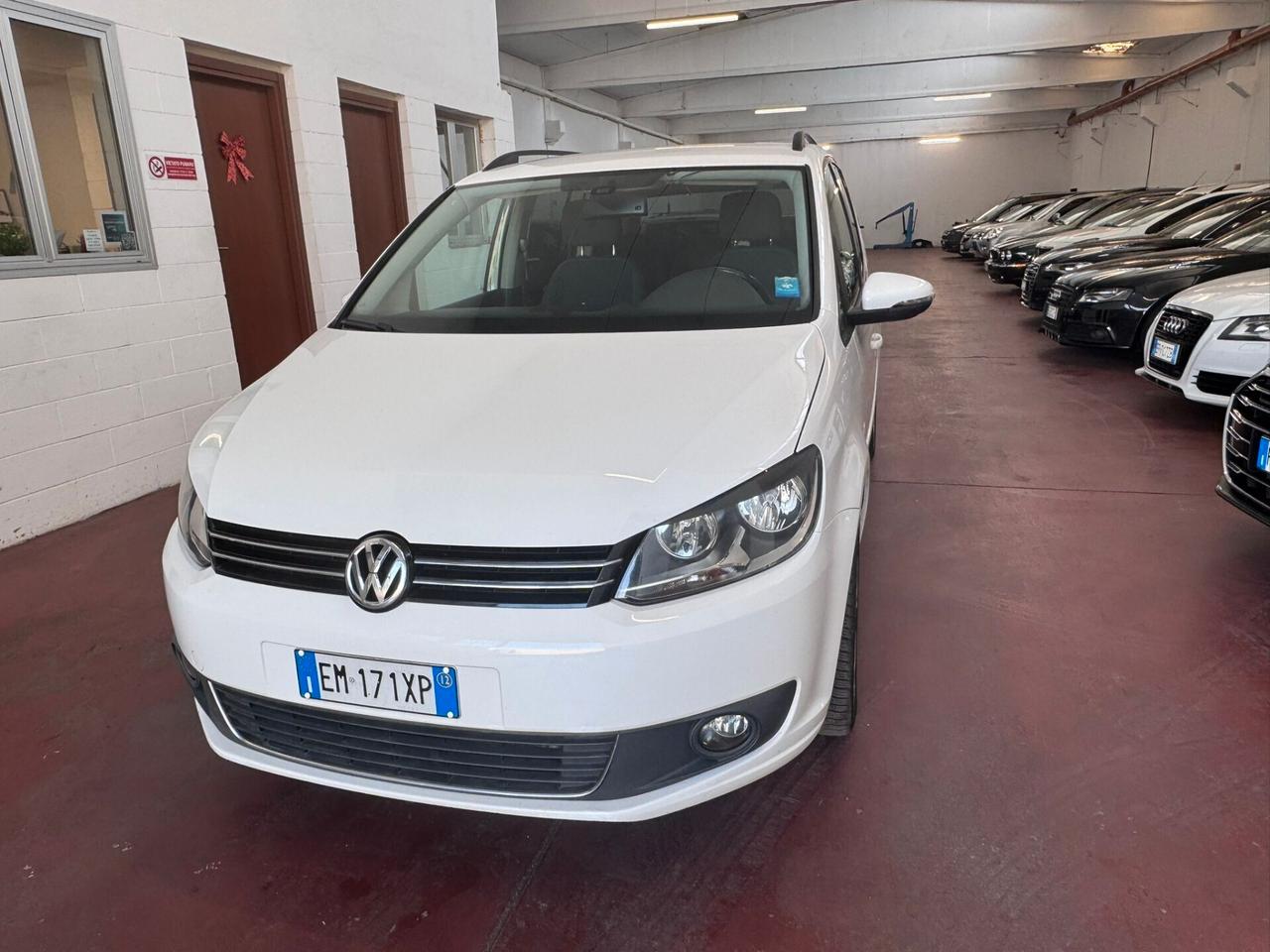 Volkswagen Touran 1.6 7 POSTI AUTOMATICA TDI DSG Comfortline neopat