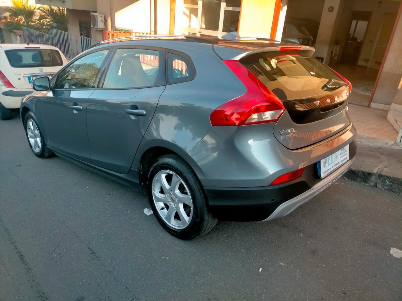 Volvo V40 Cross Country D2 Style Plus