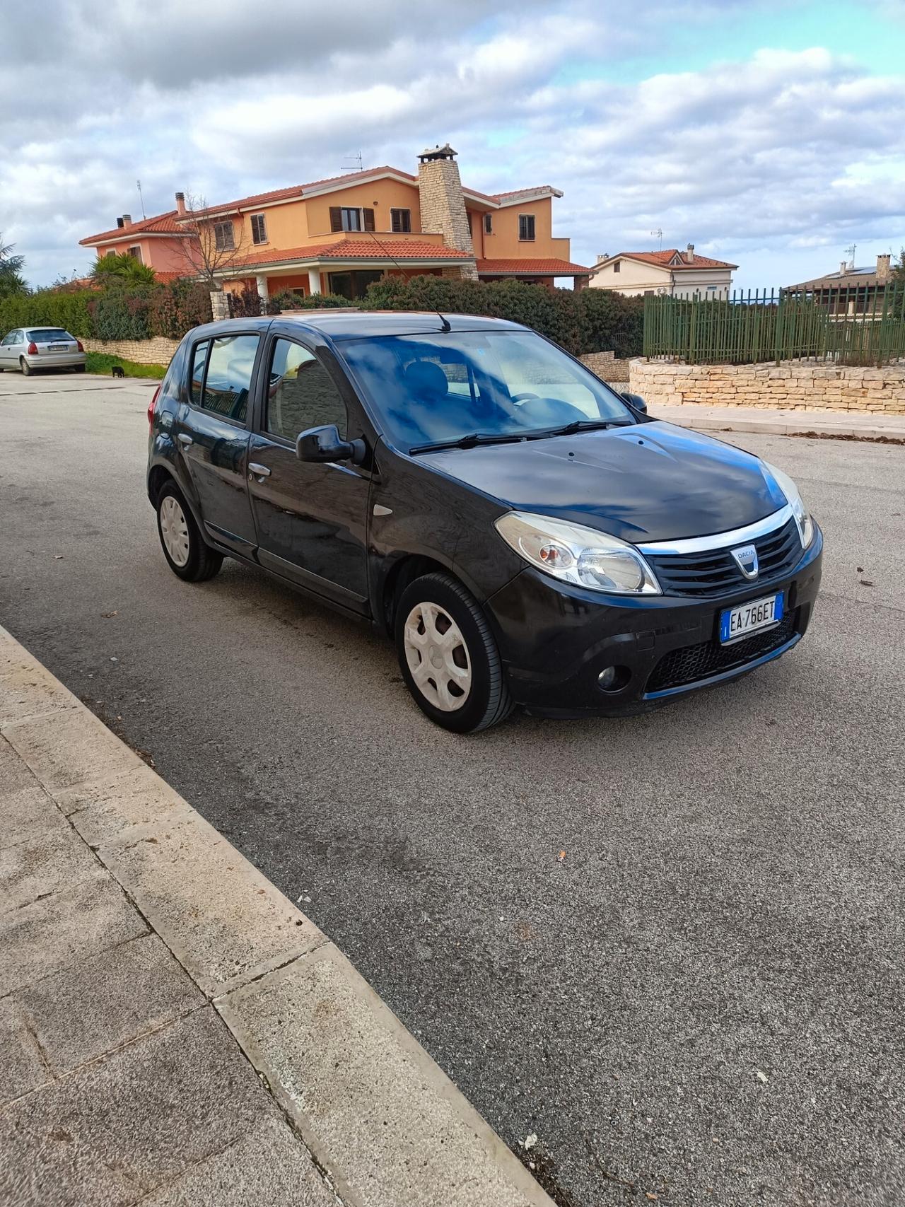 Dacia Sandero 1.4 8V GPL Lauréate ok neopatentati