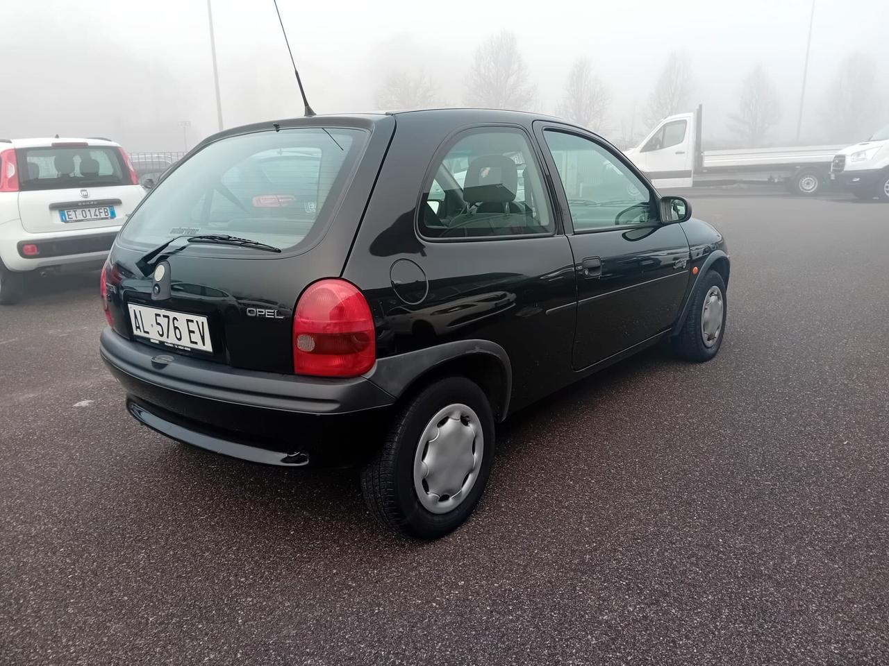 Opel Corsa 3p 1.4 Viva OK NEOPATENTATI SOLO 47000 KM