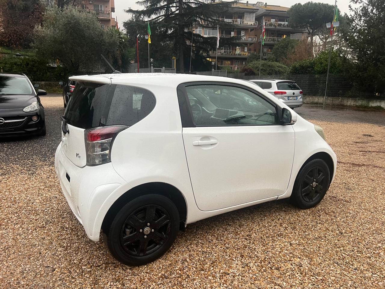 Toyota iQ 1.0 Sol