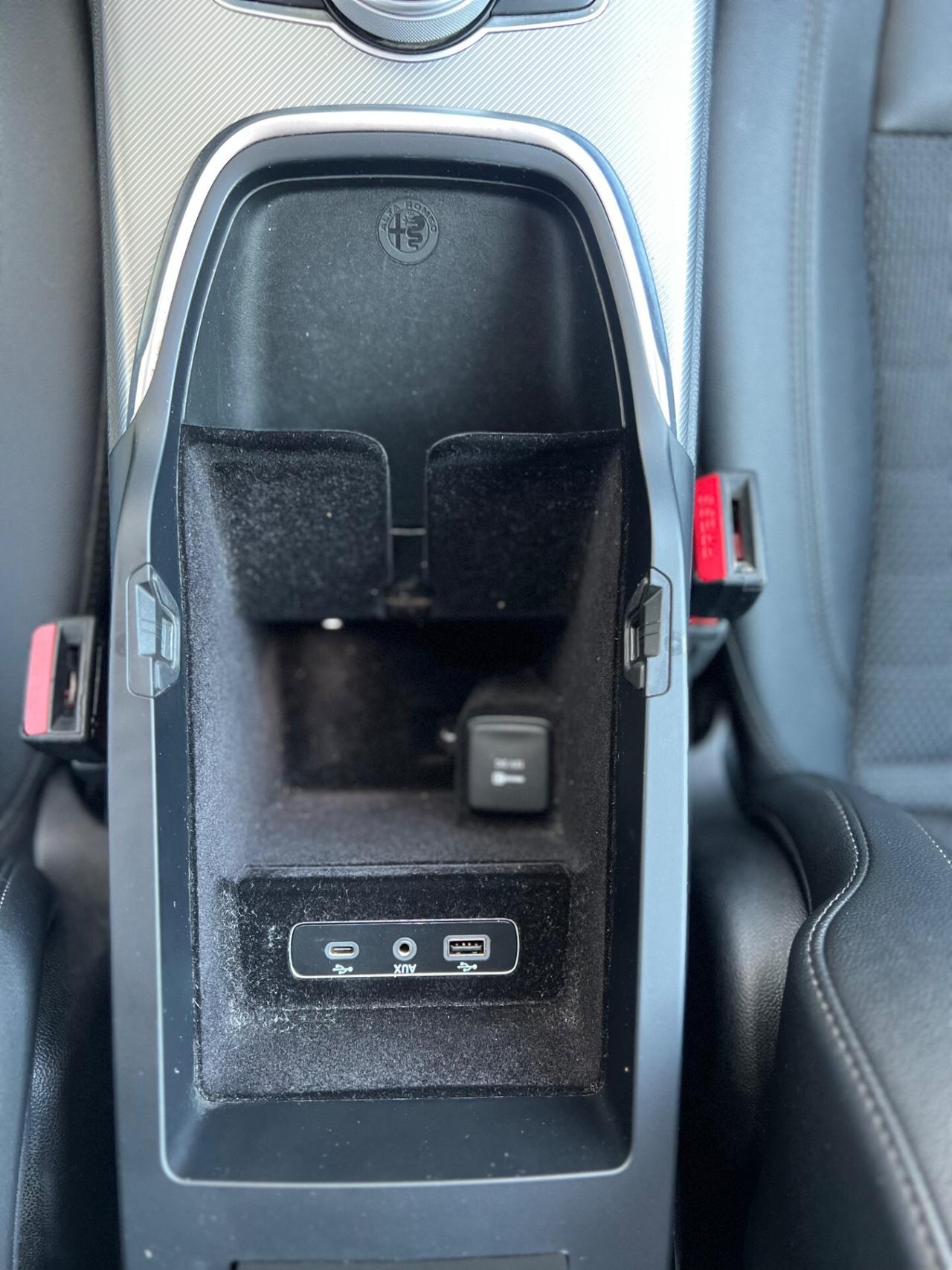 Alfa Romeo Stelvio 190 CV Q4 SPRINT Total Black Full