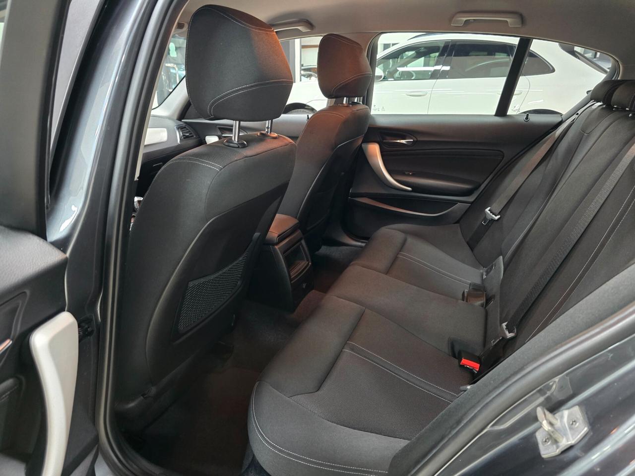 Bmw 118 118d 5p. Advantage