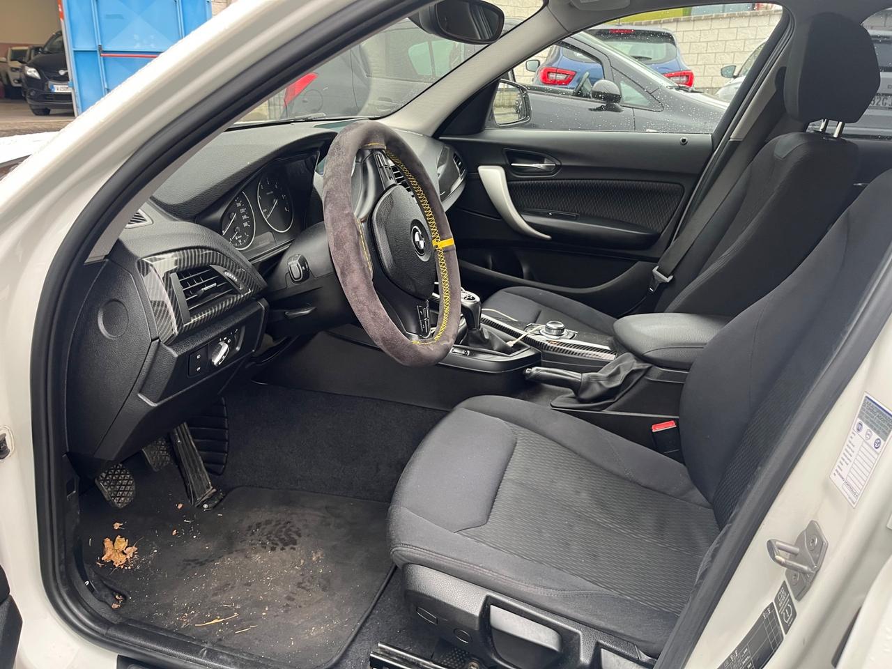 Bmw 120 120d 5p. Urban