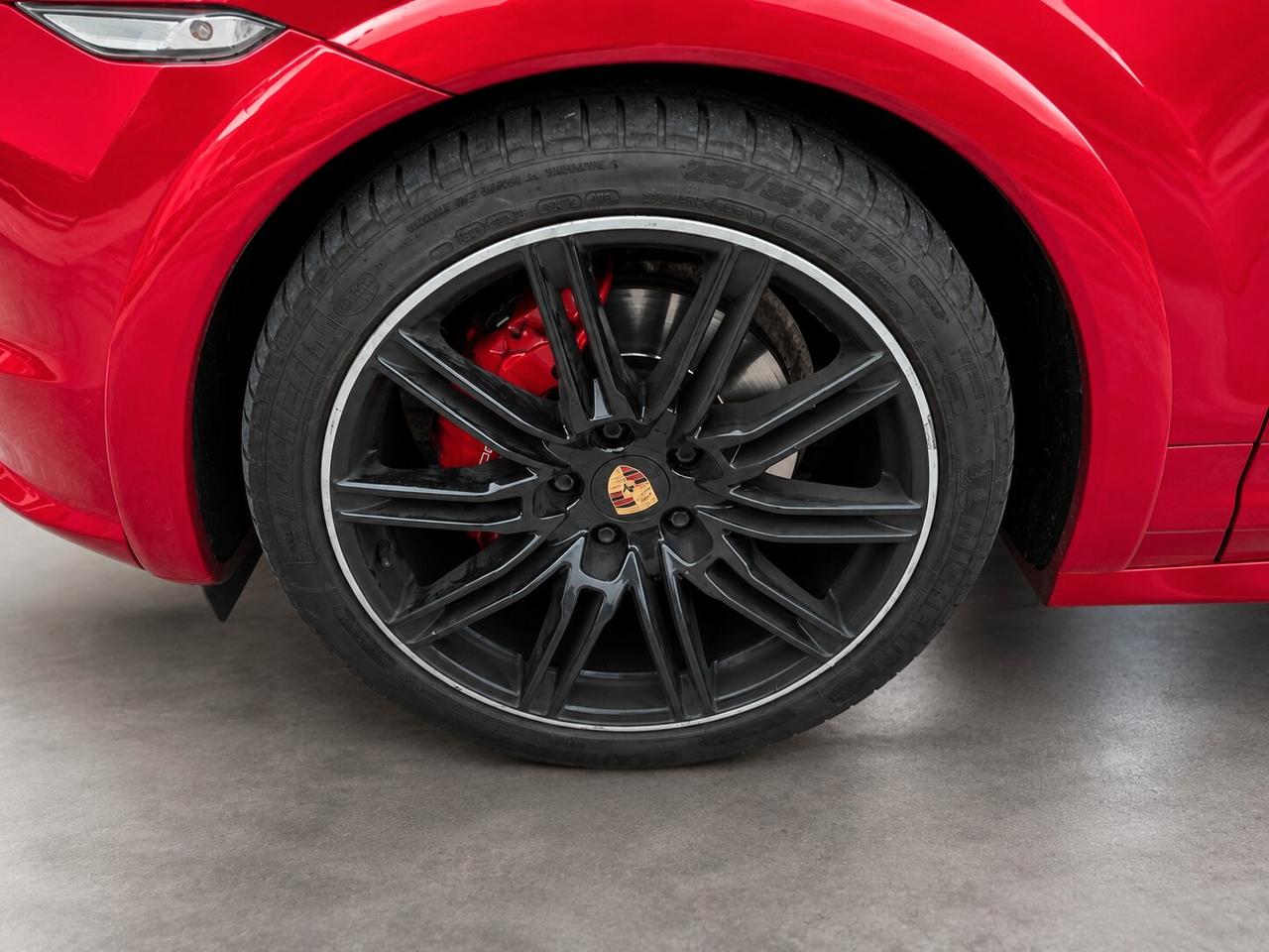 Porsche Cayenne 4.8 GTS