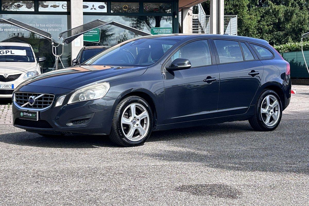 VOLVO V60 D3 Geartronic Kinetic