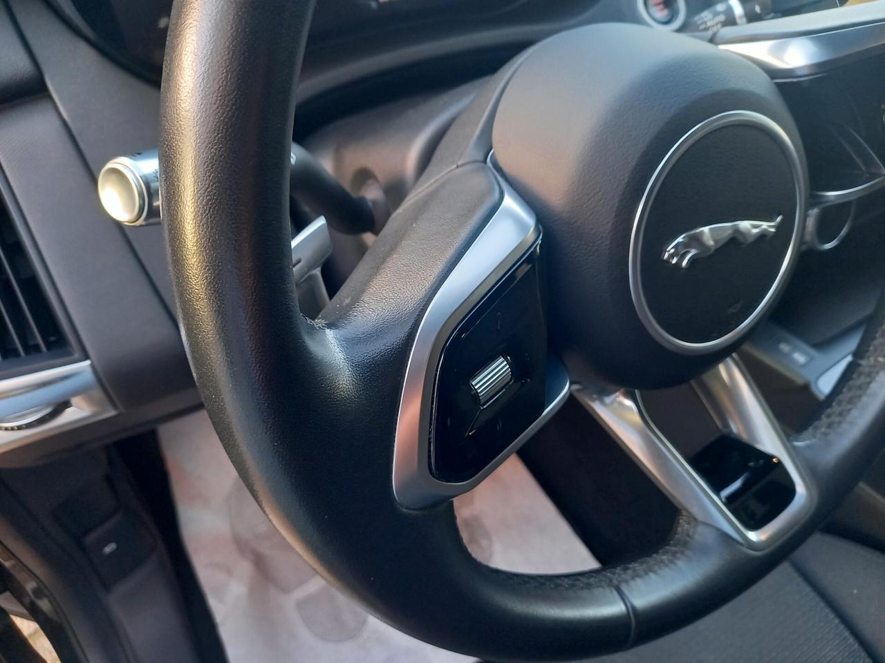 Jaguar E-Pace 2.0D I4 163 CV AWD Auto R-Dynamic