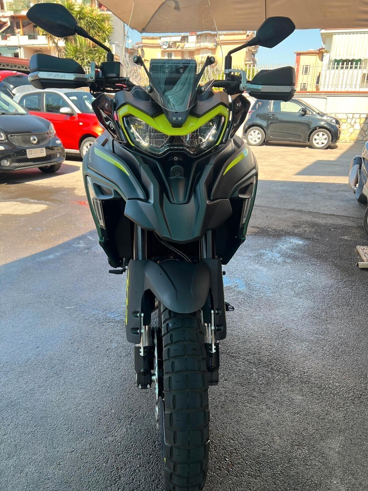 Benelli TRK 702 X TOURING