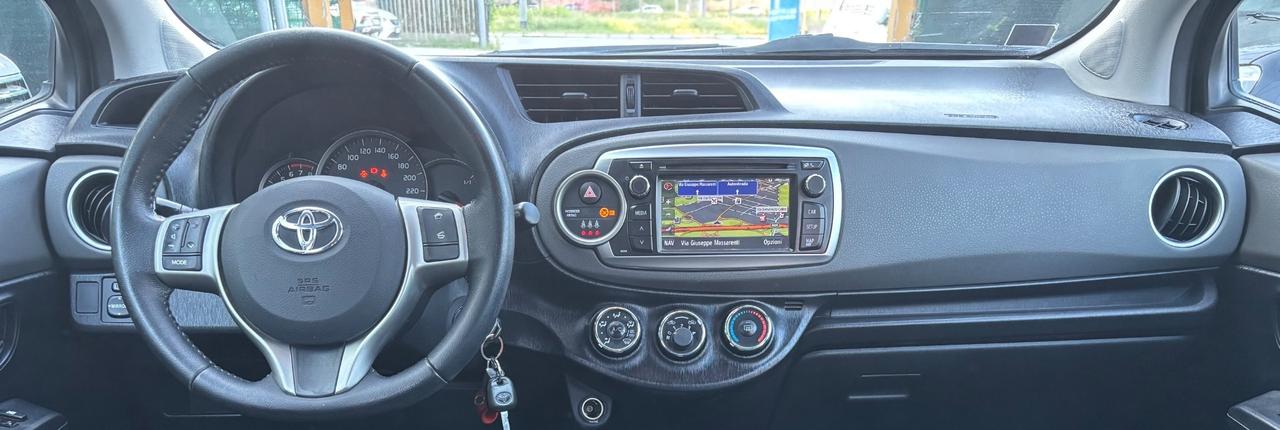 Toyota Yaris 1.0 5 porte Lounge OK NEOPATENTATI