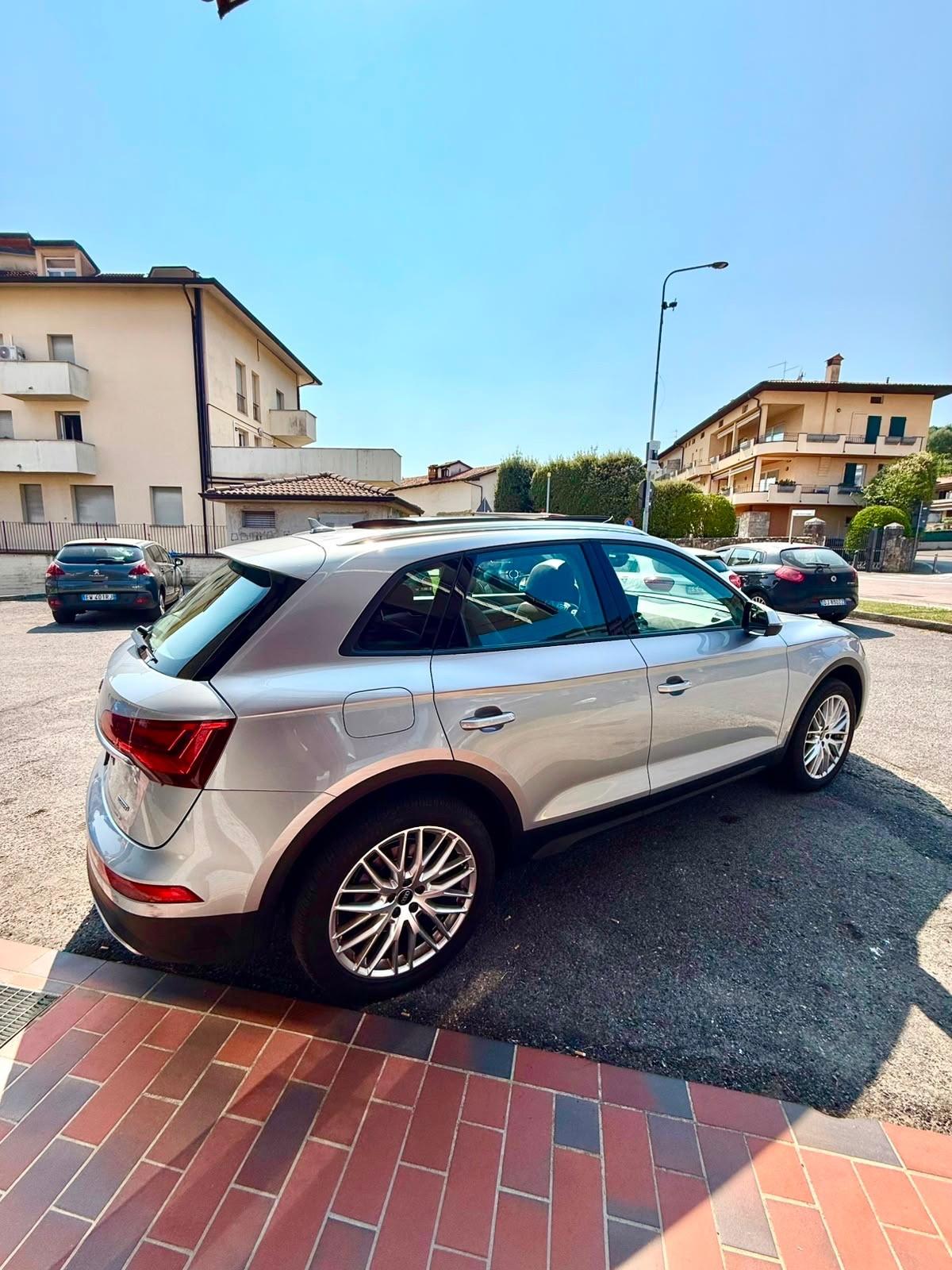 Audi Q5 50 TFSI e quattro S tronic Business Advanced 300CV