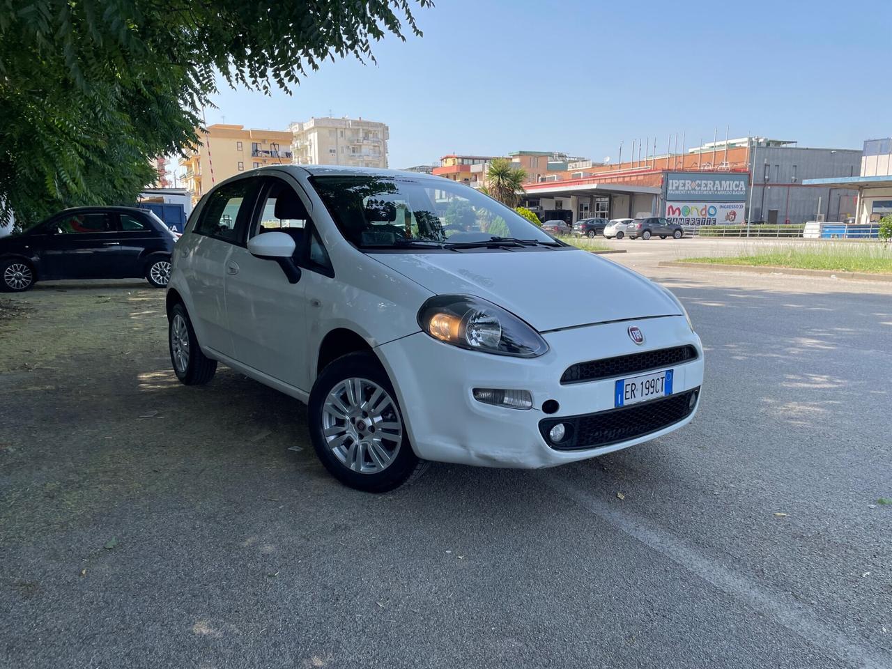 Fiat Punto Easy 1.4 Natural Power Super Full 2014