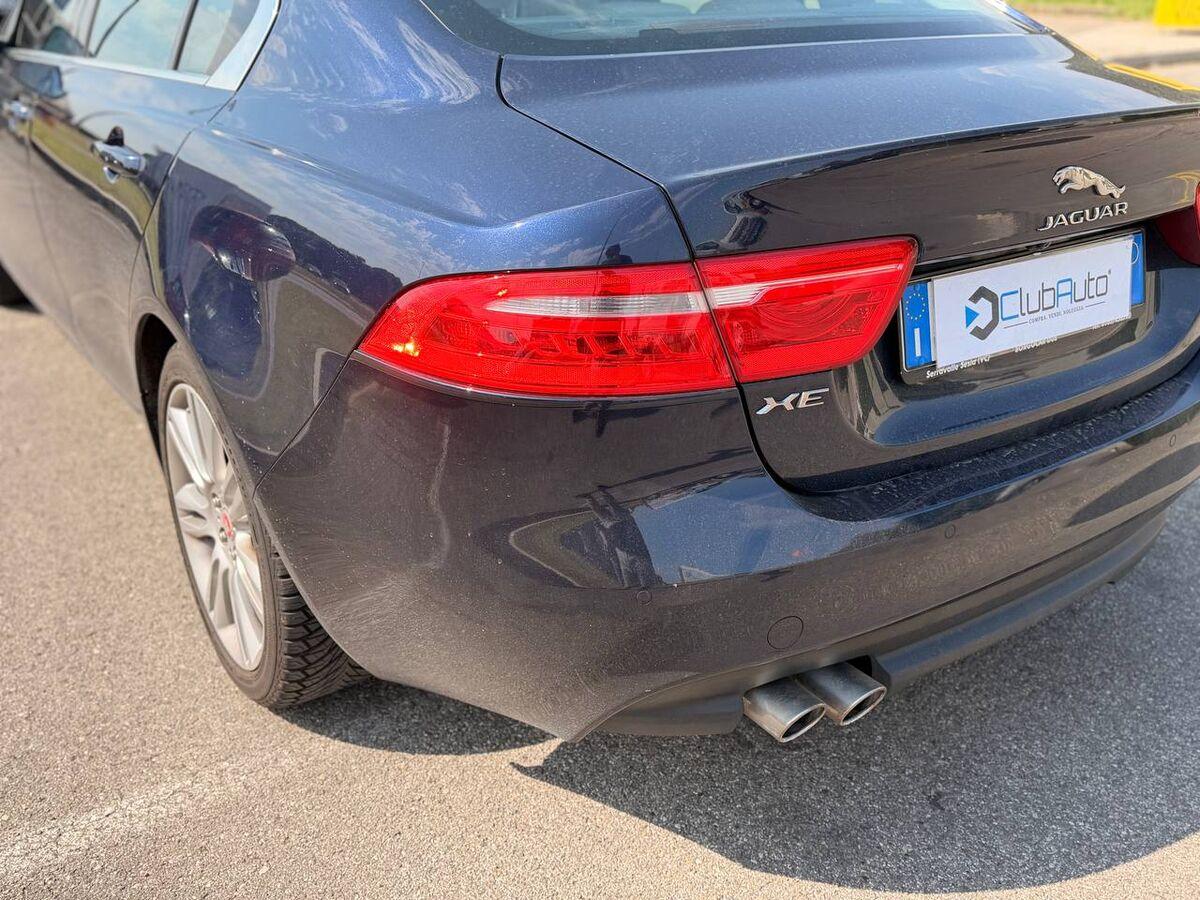 Jaguar XE Berlina XE 2.0d Prestige Business edition awd 180cv auto