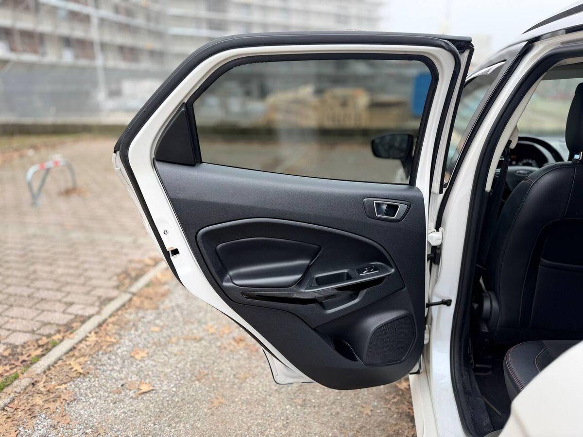 Ford EcoSport 1.0 ecoboost ST-Line s&s 125cv auto