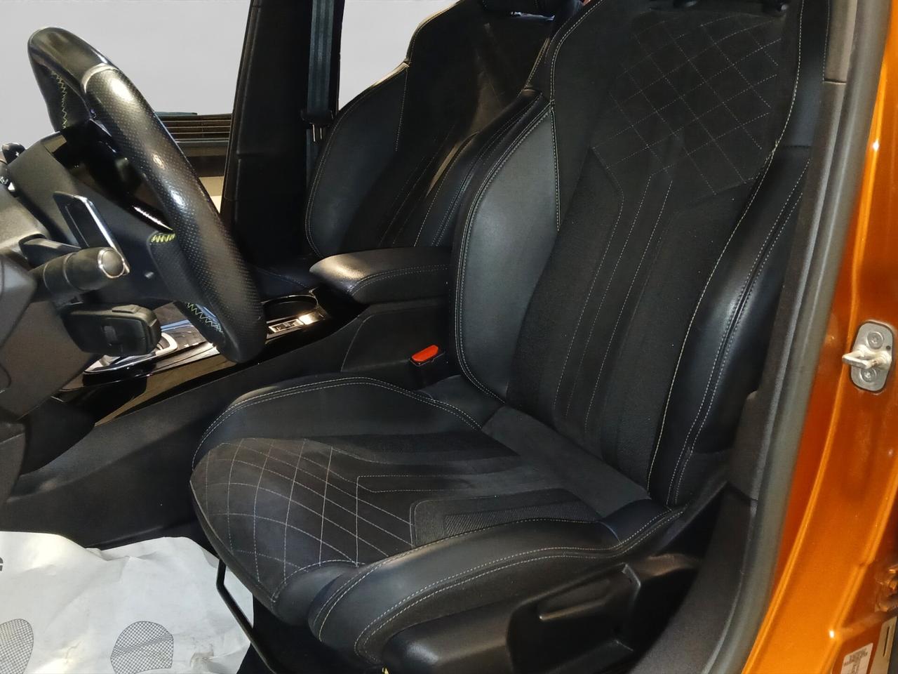 Peugeot 2008 PureTech 130CV S&S EAT8 GT Pack