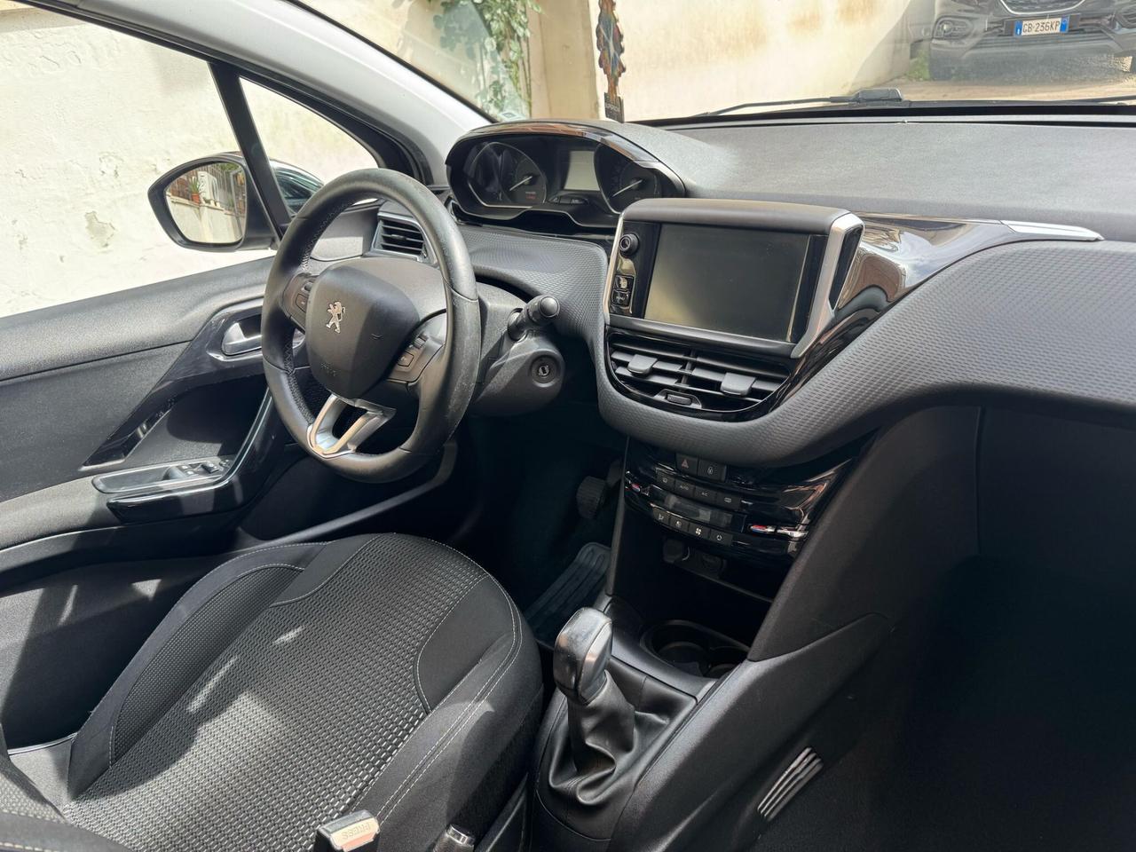 PEUGEOT 208 PureTech 82 3 porte Allure
